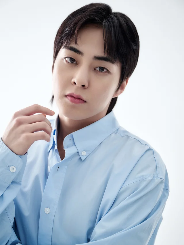 EXOシウミン「一番好きな食べ物は母のタッポックムタン」人気韓国ドラマ『社長ドル・マート』インタビュー