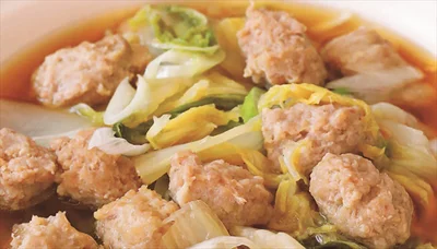 白菜にも煮汁がしっかりしみておいしい「とりだんごと白菜のさっと煮」