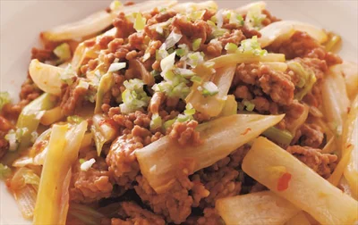 とろみをつけて味をからめて「豚ひきと白菜のピリ辛炒め」