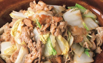 粉をまぶすと、肉がやわらか「豚こまと白菜の和風炒め」