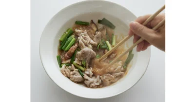 3. 具材と調味料をレンチンし、よく混ぜて「麻婆はるさめ」の完成！