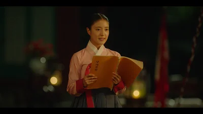 『赤い袖先』より