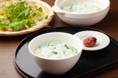 明日は七草粥の日！ 春の七草、全部言えますか？ 【年末から年始のマナー】