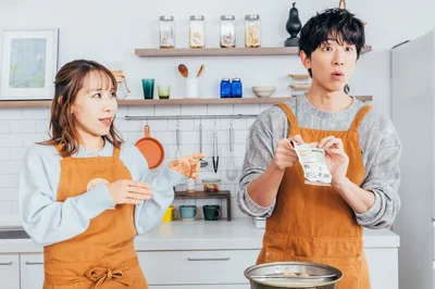 韓国が大好きな小山さん。初めて見るダシダに興味津々！