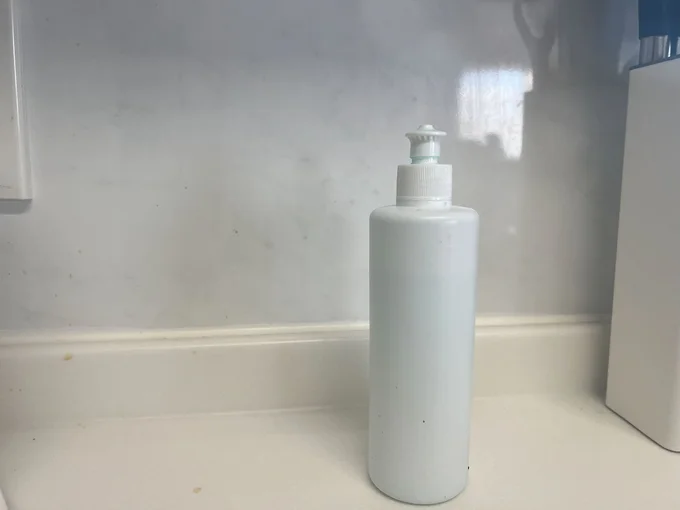 台所用洗剤を使った掃除