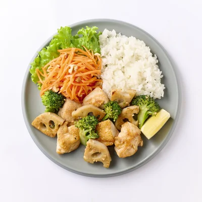 ご飯１：たんぱく質１：野菜２の黄金バランス