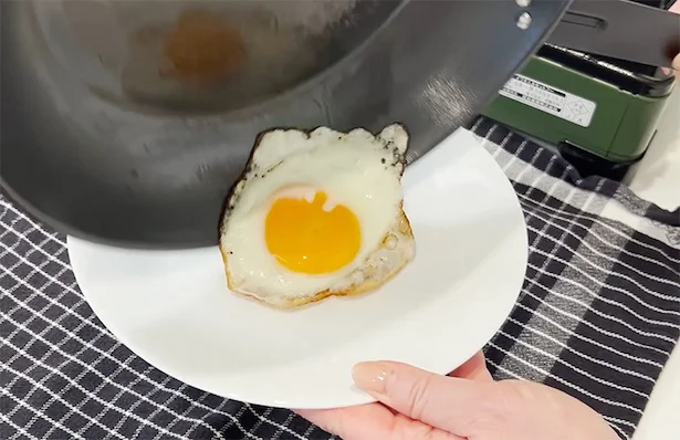 鉄製フライパンなのに特殊加工で焦げ付きにくい