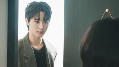 高校生、大学生、大人の男…各世代のソンジェを見事に演じたピョン・ウソク。不器用な高校生時代もキュンキュンでしたが、大人の男の色気もヤバい！