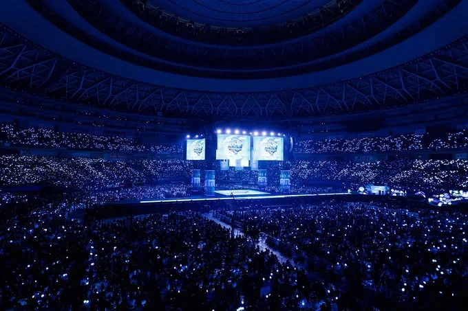 「ソンジェ背負って走れ」のドラマのステージのような「MAMA AWARDS」の会場