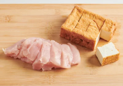 鶏むね肉と厚揚げを同じサイズに