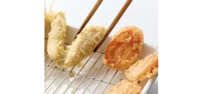 揚げたあとは、しっかり油をきって