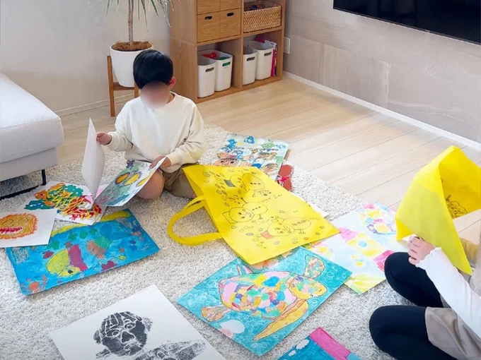 ３．飾る作品は子ども自身に選んでもらいます