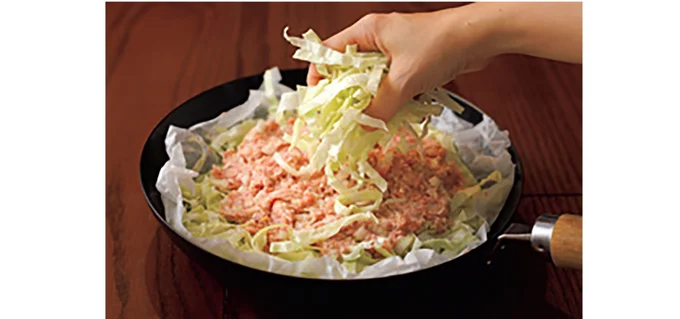 キャベツはせん切りで売っているものを使っても