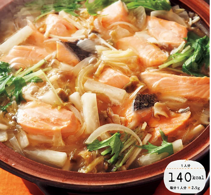 【太らない鍋】〆は春雨でヘルシーに。奥行きのある味わいが楽しめる「鮭のザーサイ中華鍋」
