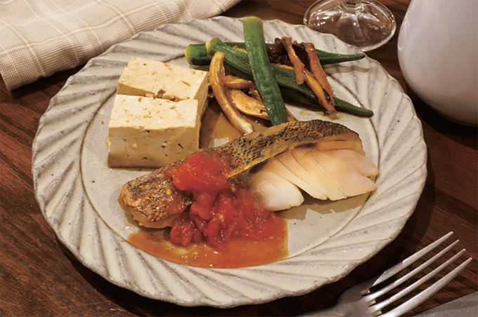 魚は鮭など作りやすいもので◎