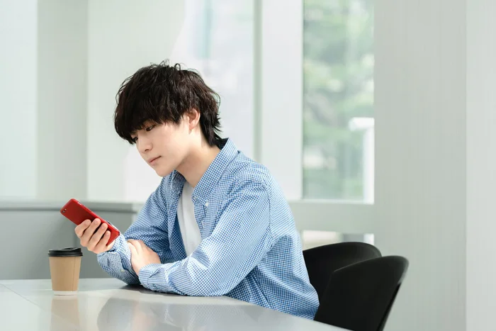 18歳から利用できるNISA。大学生のうちから考えたい制度