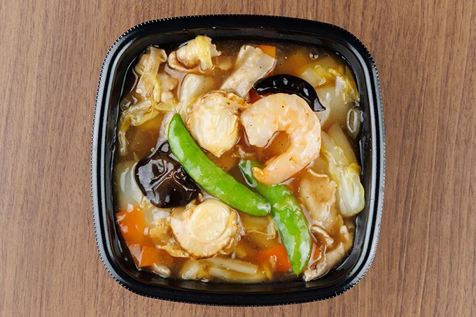 エビ・ホタテ入り! 海鮮中華あんかけごはん 790円