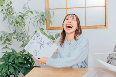 「辰とヘビを間違えた。絵も描いたのに〜！（笑）」と笑うみきさんにつられて一同爆笑