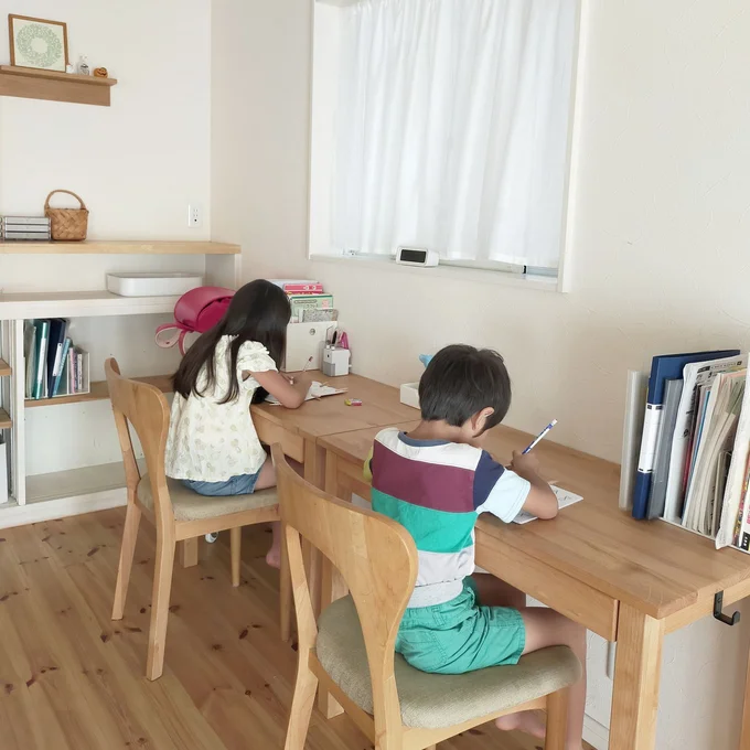 メリット1.学校から帰ってきて、机に座るようになりました