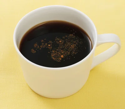 脂肪の代謝を促す効果のあるシナモンをひと振り「シナモンコーヒー」