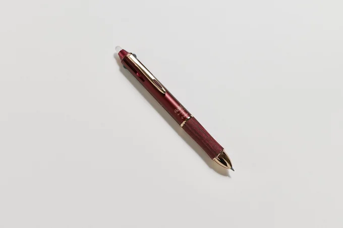 加藤さん私物のペン