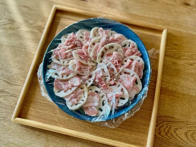 並べ終わったら電子レンジへ