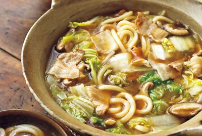 やさしい味わいのオイスターソース風味がおいしい「白菜と豚肉のとろみうどん」
