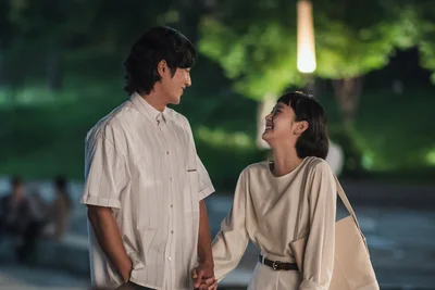 笑顔が素敵なボヒョンさん。『梨泰院クラス』とは真逆の、優しい好青年役も話題に
