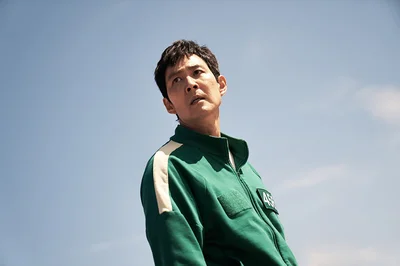 主人公ギフンを演じるイ・ジョンジェ