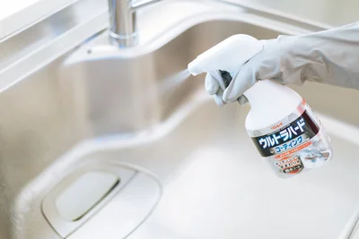 汚れをはじいて水あか、ぬめり、カビをガード「ウルトラハードコーティングキッチンシンク水まわり用」