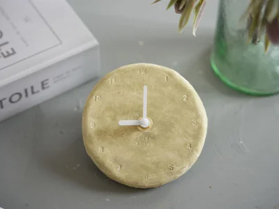 テンション上がる新生活アイテム♪100均の紙ねんど＆パーツですぐに作れるミニ時計