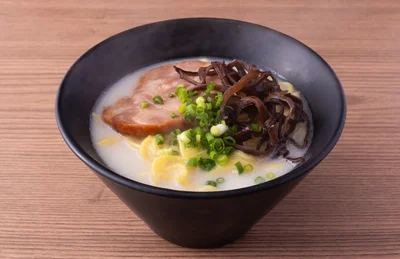 「TORIPAI」を使った鶏白湯ラーメン