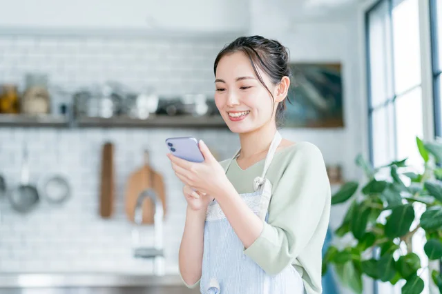 最大5万円分のギフトカードが当たる！「しゅふＪＯＢプレゼンツ しゅふ川柳 2025」作品大募集中！