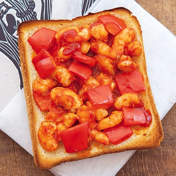 休日の朝ご飯やランチに！ ボリュームたっぷりのっけトースト5選