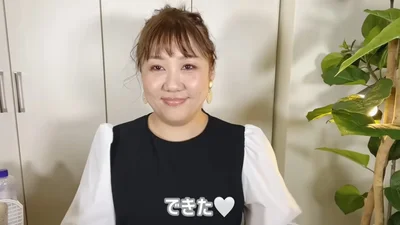 メイク後のHASHIMOTOさん▶画像で徐々に変化するHASHIMOTOさんを見る