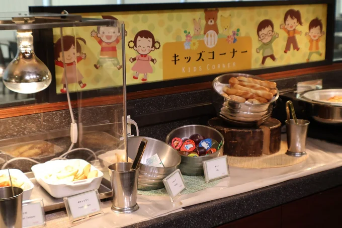 キッズコーナー。お子さんも楽しめます!