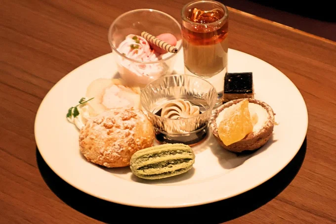 どれにしよう？悩んでセレクトしたスイーツ！これでも一部です！