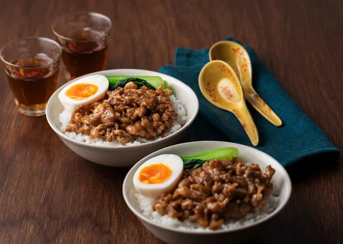 豚こま魯肉飯