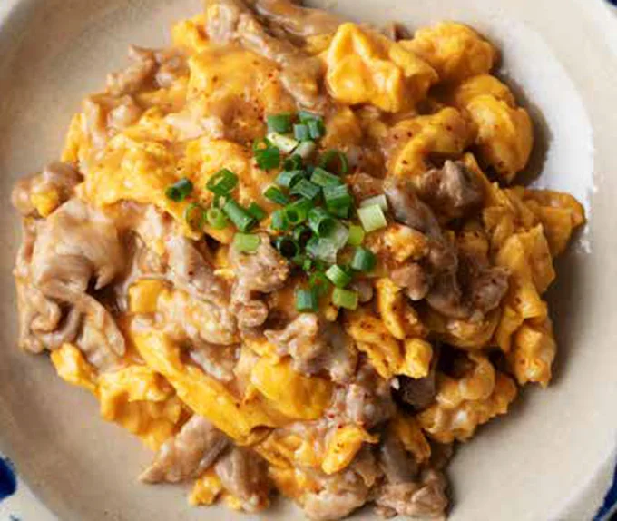 豚肉と卵を中華風炒めに