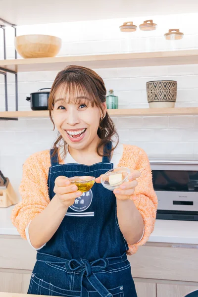 バターとオリーブオイル、両方使うのがポイント
