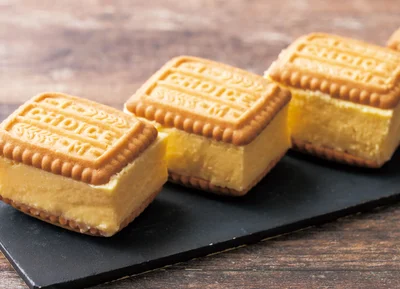 たっぷりのクリームチーズが贅沢「クリームチーズサンドクッキー」