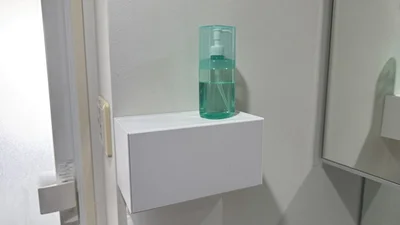 上に小物も置ける