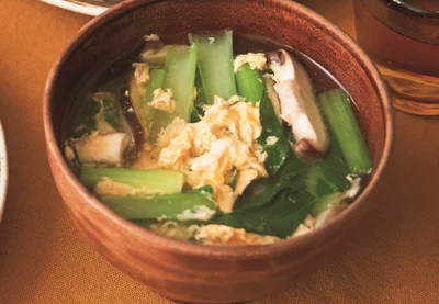 ふんわり卵でほっとする味わい「小松菜のかきたま汁」