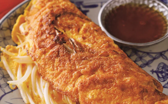 もやしと卵だけ? 驚くボリュームとうまさ!!「バインセオ風オムレツ」