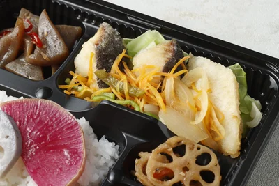 2種の魚を南蛮漬けで味わえます
