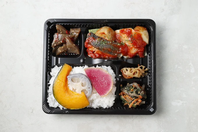 アラスカ産銀だら&アブラガレイのトマトソース煮弁当