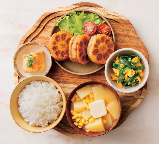 SNSで大人気のHidekaさんの献立！見た目もかわいい「れんこんのはさみ焼き」レシピ【一汁三菜おぼん献立】