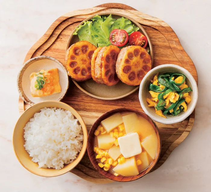 SNSで大人気のHidekaさんの献立！見た目もかわいい「れんこんのはさみ焼き」レシピ【一汁三菜おぼん献立】