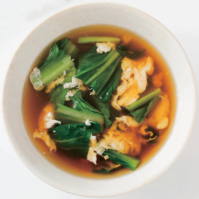 【汁物】卵白とちんげん菜の中華スープ。作り方は記事本文参照