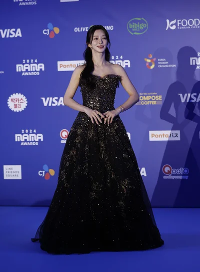 「MAMA AWARDS（Mnet ASIAN MUSIC AWARDS）」に登場したイ・ジュビン撮り下ろし